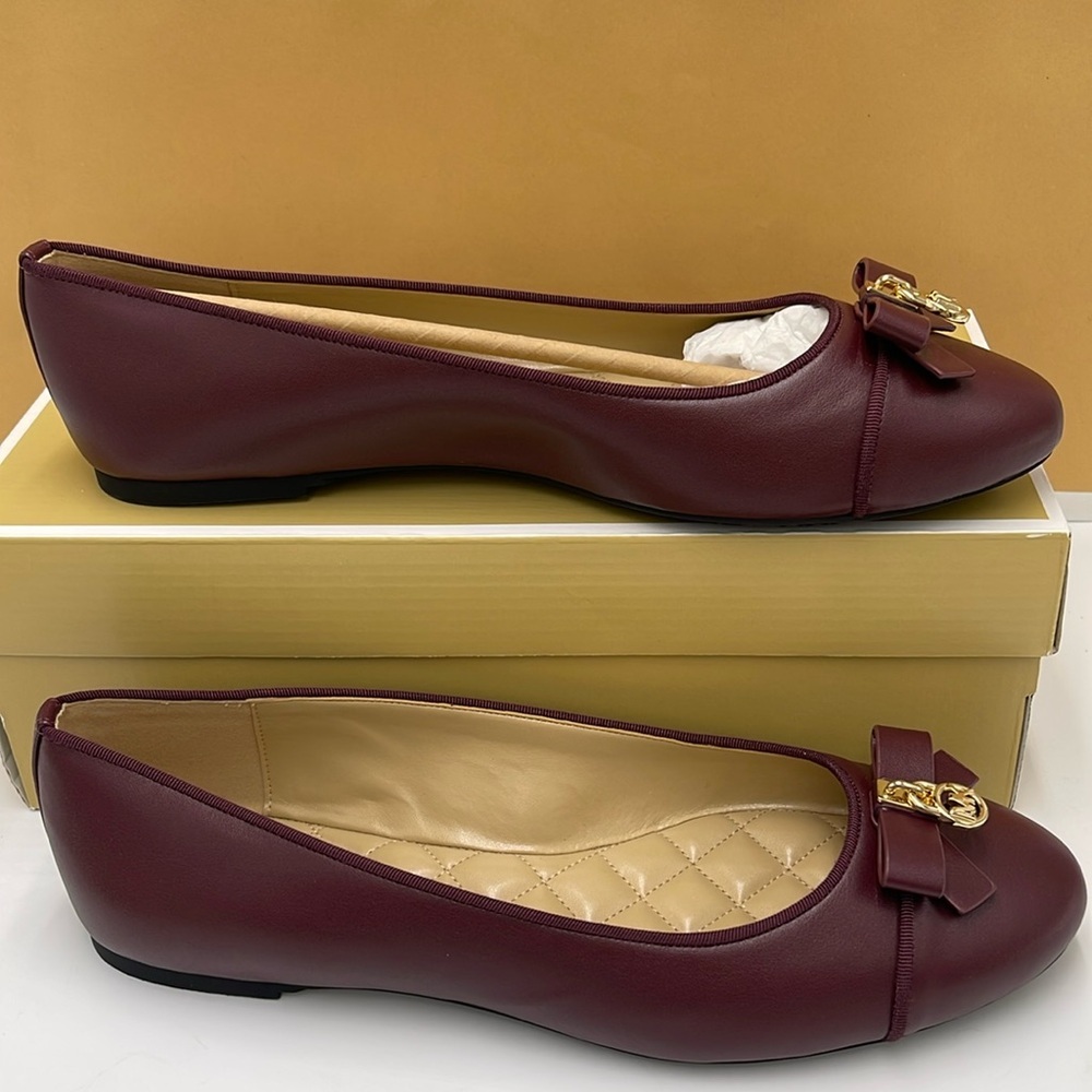MICHAEL KORS HONEY BALLET FAUX LEATHER
49H3HNFP1L
OXBLOOD - Picture 1 of 16